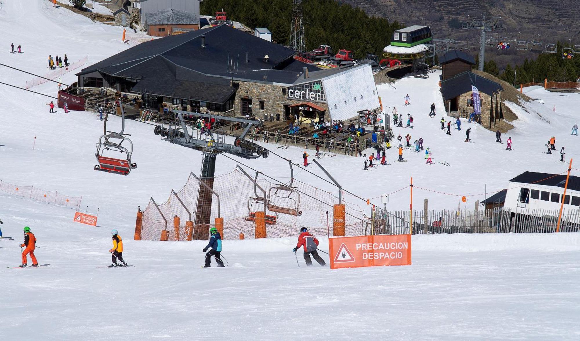 Up Benasque Flor De Nieve Apartman Kültér fotó
